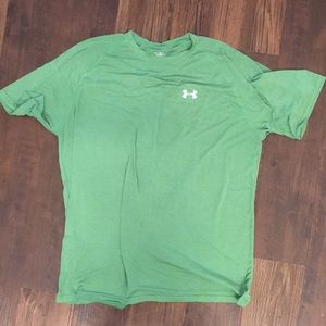 Men’s activewear tee
